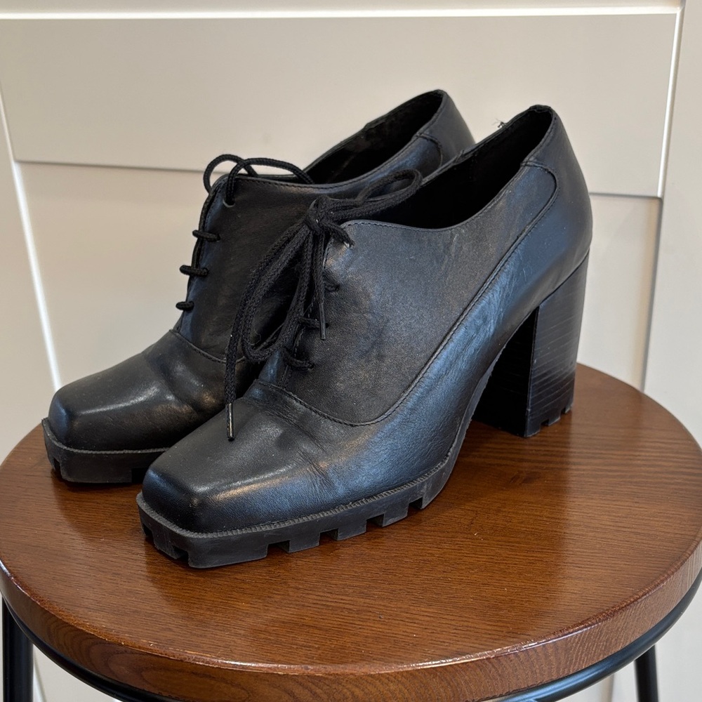 Vintage Leather Black Women's Lace-Up Heels